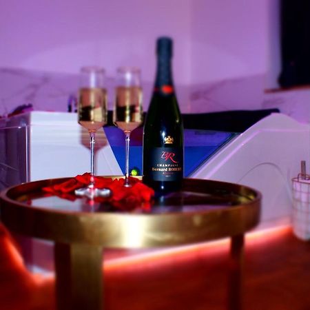 Le Venus - Appartement Spa Privatif Balneo Sauna 第戎 外观 照片