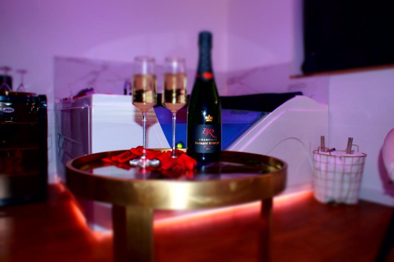 Le Venus - Appartement Spa Privatif Balneo Sauna 第戎 外观 照片