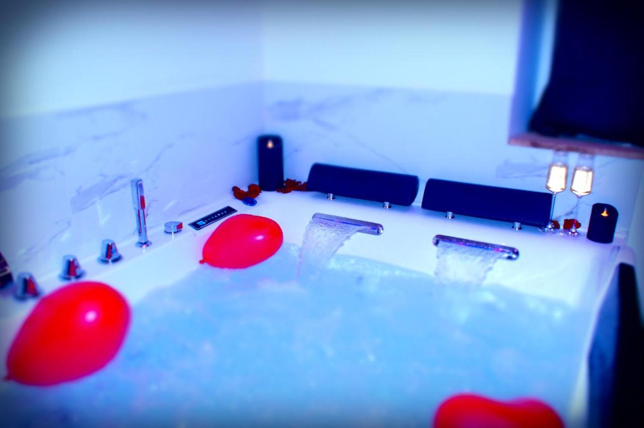 Le Venus - Appartement Spa Privatif Balneo Sauna 第戎 外观 照片